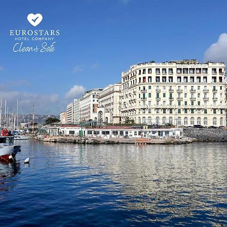 ยูโรสตาร์ส เอ็กเซลซิออร์ โฮเต็ล Hotel เนเปิลส์ ภายนอก รูปภาพ
