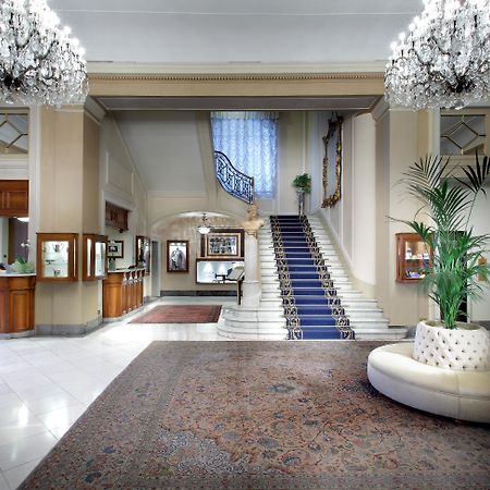 ยูโรสตาร์ส เอ็กเซลซิออร์ โฮเต็ล Hotel เนเปิลส์ ภายนอก รูปภาพ