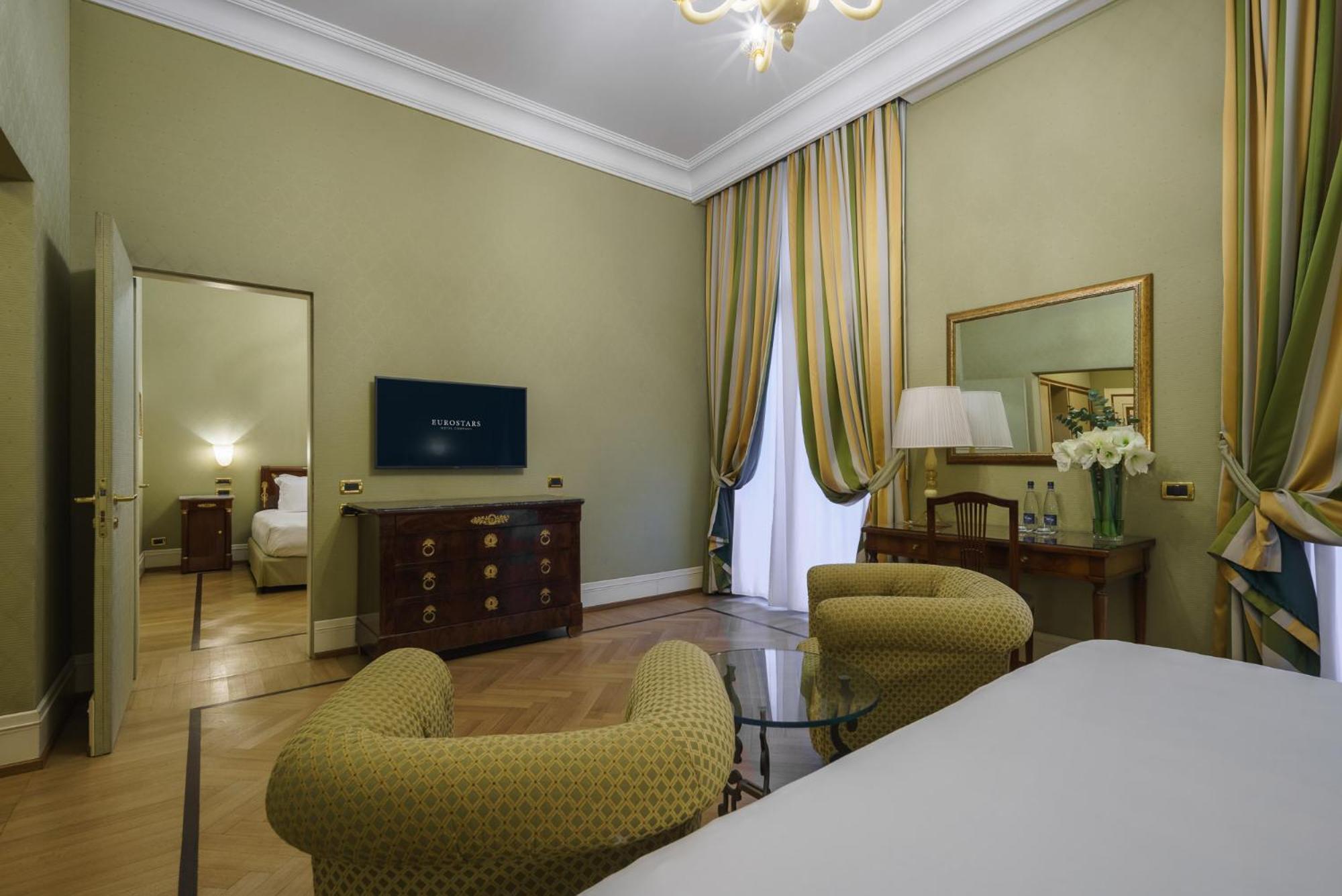 ยูโรสตาร์ส เอ็กเซลซิออร์ โฮเต็ล Hotel เนเปิลส์ ภายนอก รูปภาพ